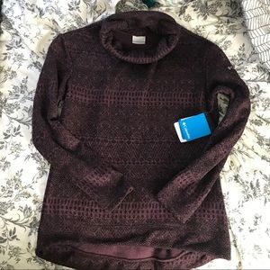Columbia sweater season printed pull over